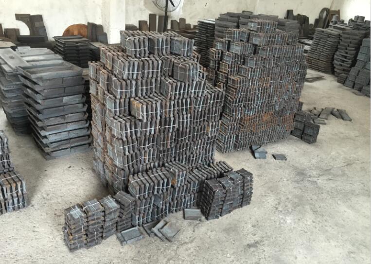 拋丸機(jī)中葉片起著什么樣的作用？